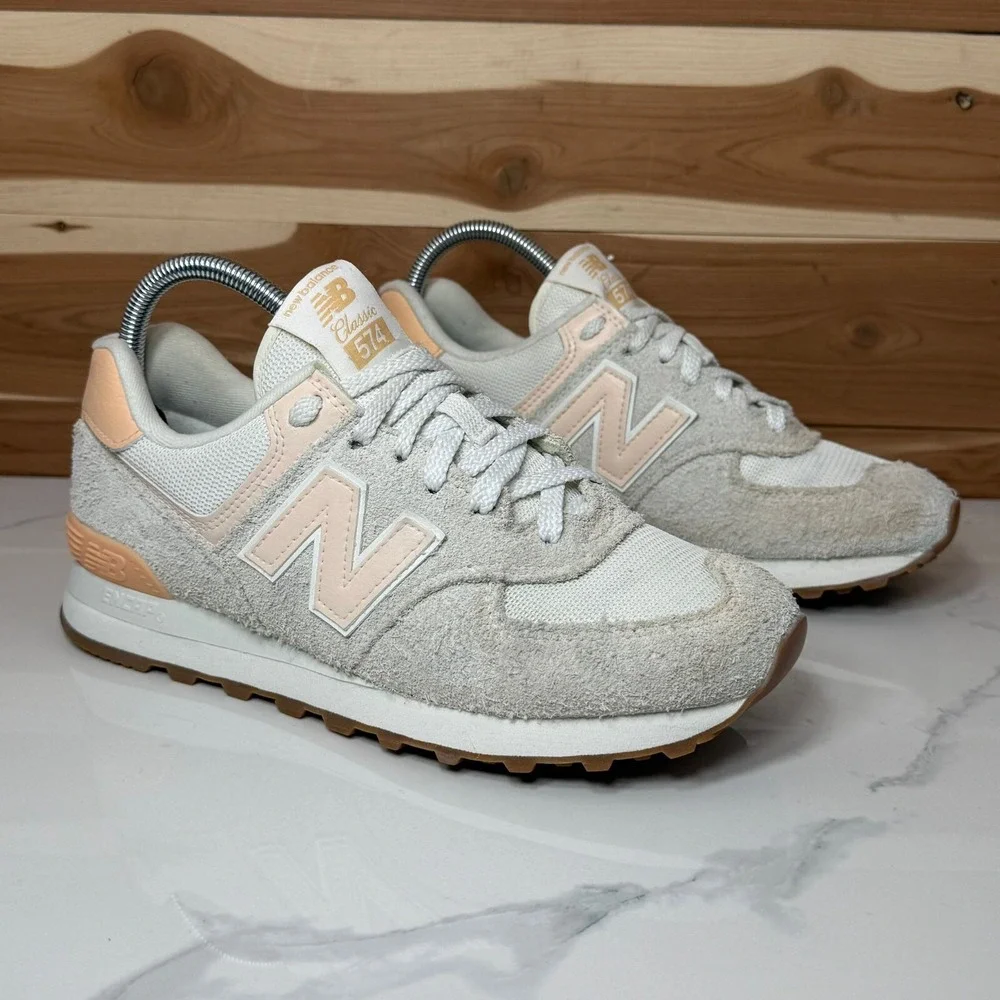 New Balance Sneakers 574 Calm Taupe WL574CS3‎ Women's Size 8.5/ Men's 7 - Picture 6 of 14